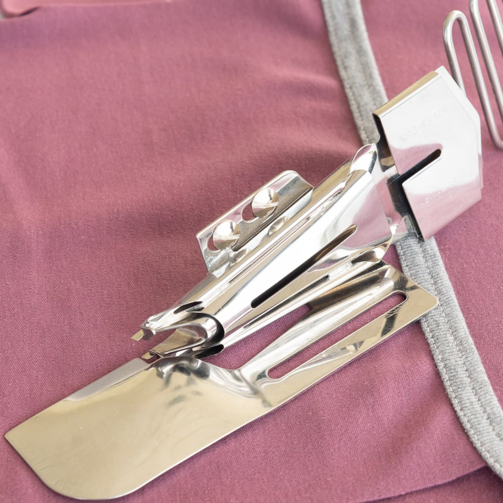 Double fold bias binding foot stretch